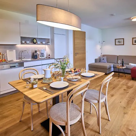 Hotel apartamentowy Hohenberger - Im Winter Tauernbad Und Sauna Inklusive - Kostenloses Bahnhofsshuttle Bei An- Und Abreise Mallnitz