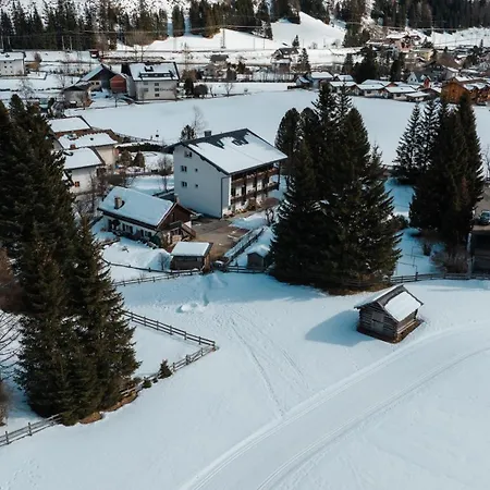 Hotel apartamentowy Hohenberger - Im Winter Tauernbad Und Sauna Inklusive - Kostenloses Bahnhofsshuttle Bei An- Und Abreise 4*