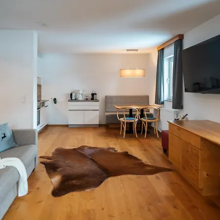 Hotel apartamentowy Hohenberger - Im Winter Tauernbad Und Sauna Inklusive - Kostenloses Bahnhofsshuttle Bei An- Und Abreise