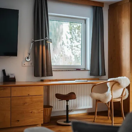 Hohenberger - Im Winter Tauernbad Und Sauna Inklusive - Kostenloses Bahnhofsshuttle Bei An- Und Abreise 4*