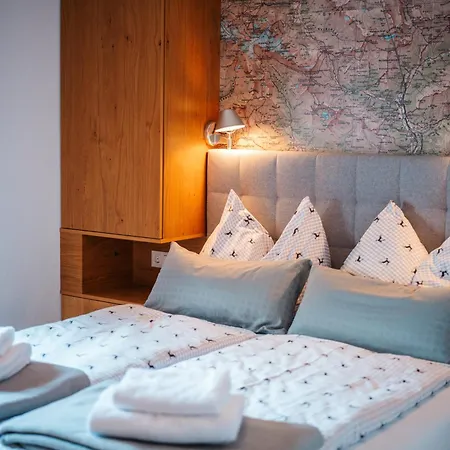 Hotel apartamentowy Hohenberger - Im Winter Tauernbad Und Sauna Inklusive - Kostenloses Bahnhofsshuttle Bei An- Und Abreise 4*